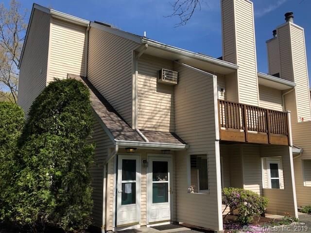 Property Photo: 8 Rose Lane 10-2 CT 06811