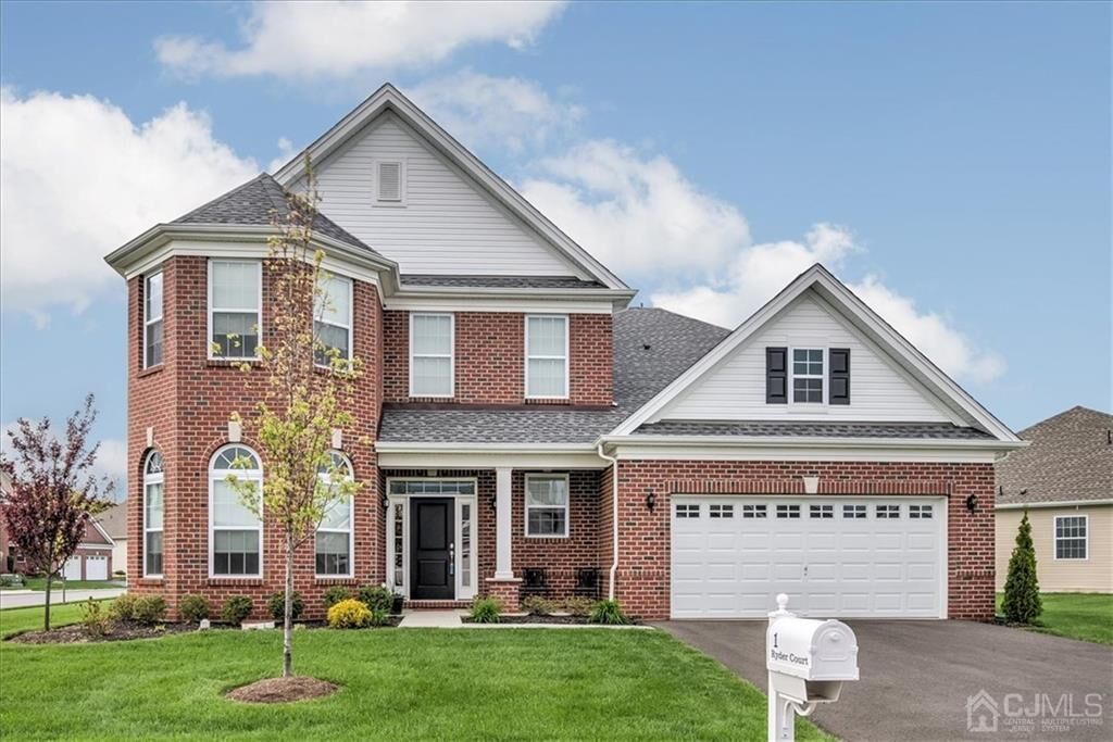 Property Photo:  1 Ryder Court  NJ 08831 