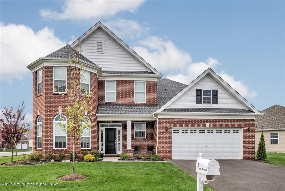 Property Photo:  1 Ryder Court  NJ 08831 