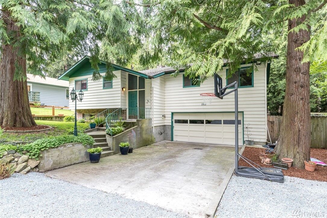 Property Photo:  1105 N 14th St  WA 98273 