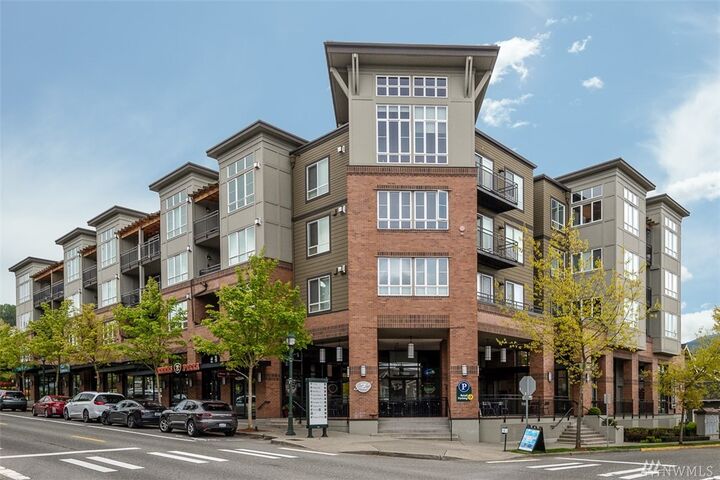 1840 25th Ave NE 202  Issaquah WA 98029 photo