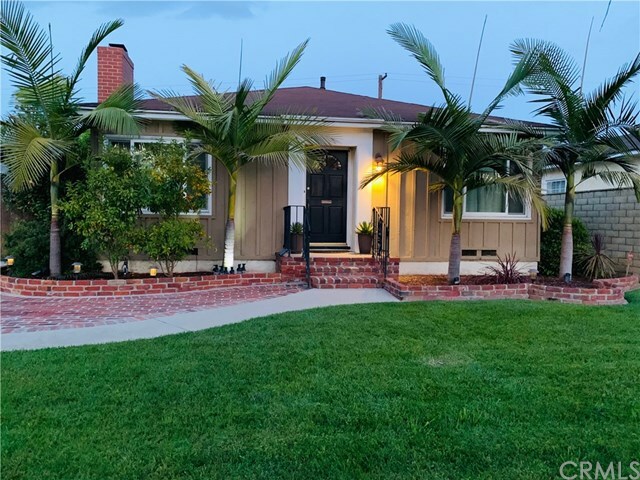 Property Photo:  3658 Lomina Avenue  CA 90808 