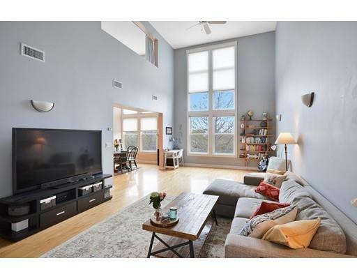 Property Photo: 23 Park St 5 MA 02143