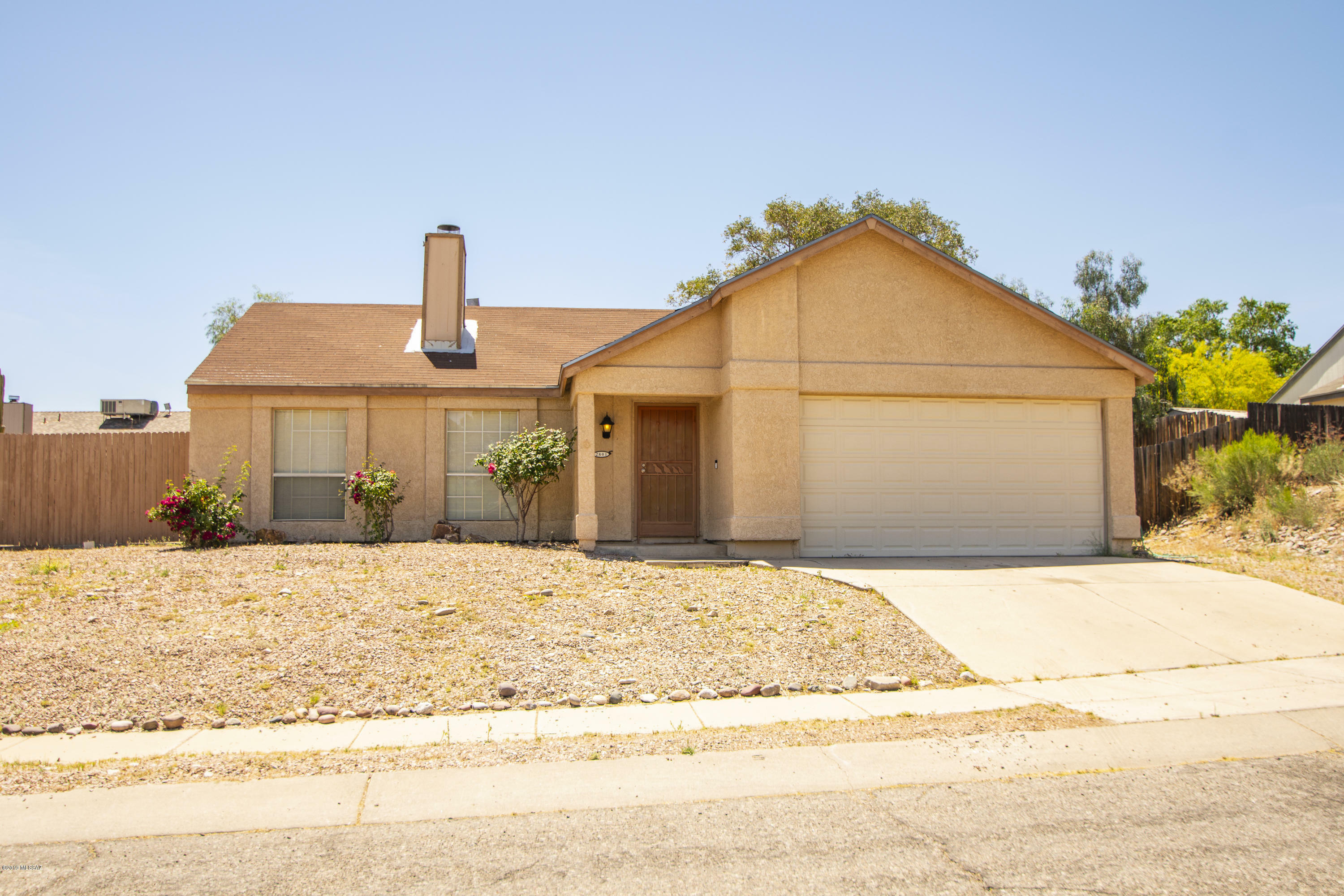 Property Photo:  2801 W Calle Cuero De Vaca  AZ 85745 