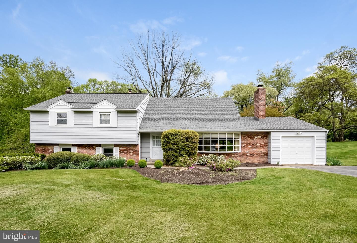 Property Photo: 1249 Surrey Road PA 19382