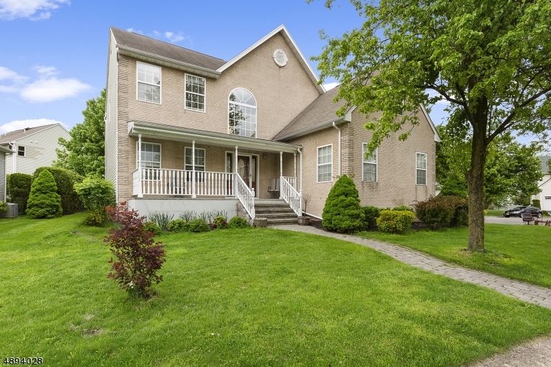 Property Photo:  20 Wexford Way  NJ 08807 