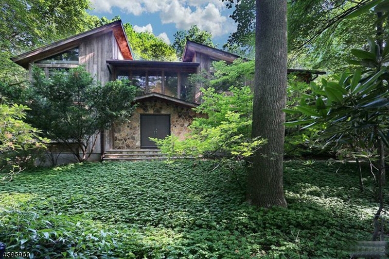 Property Photo: 25 Hickory Hl NJ 07645