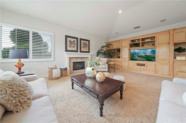 Property Photo: 13022 Bow Place CA 92705