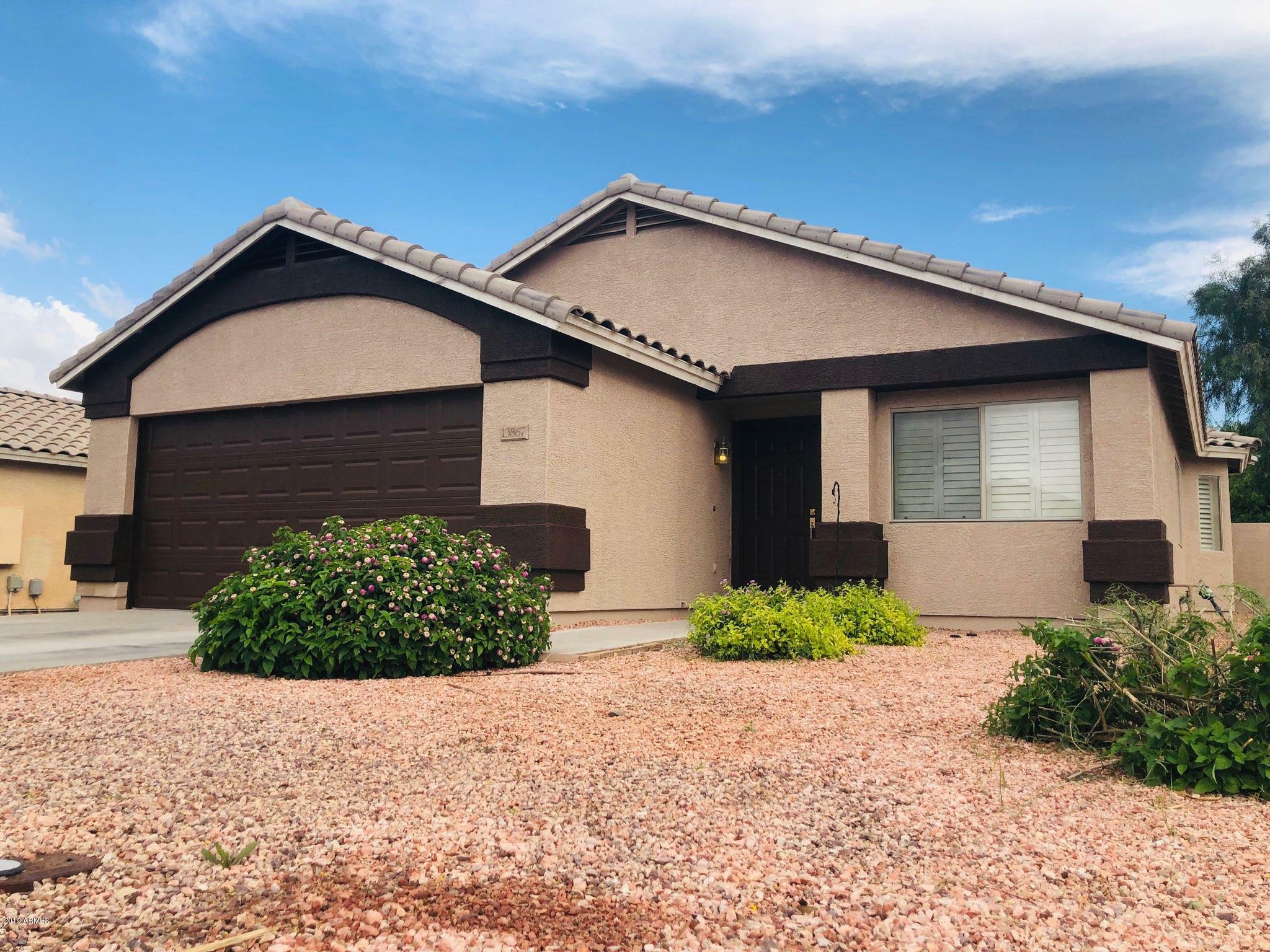 Property Photo:  13867 W Lundberg Street  AZ 85374 