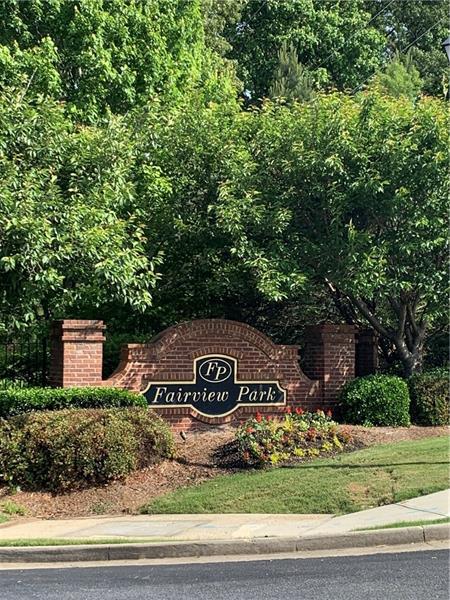 Property Photo: 6004 Turfway Park Court 30518