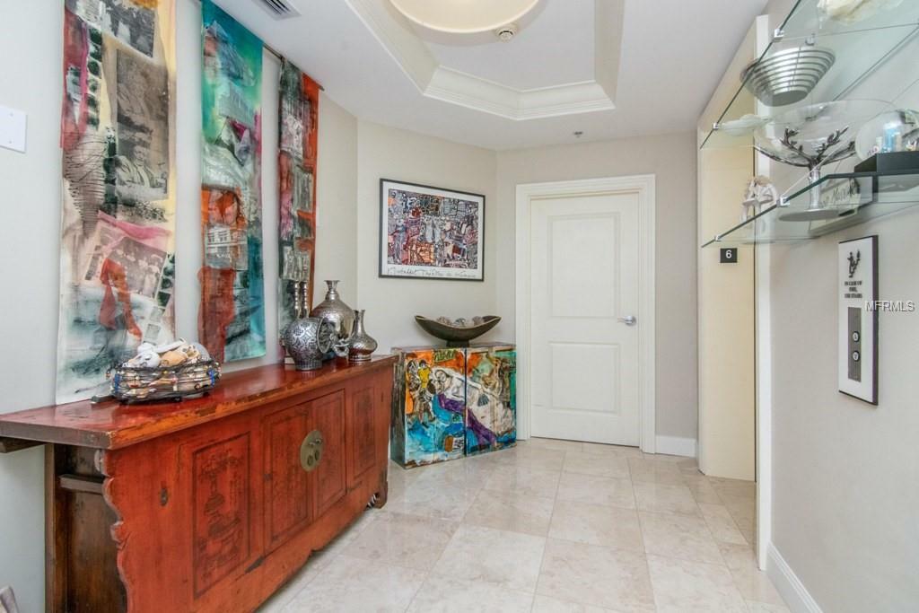 Property Photo:  450 Knights Run Avenue 602  FL 33602 