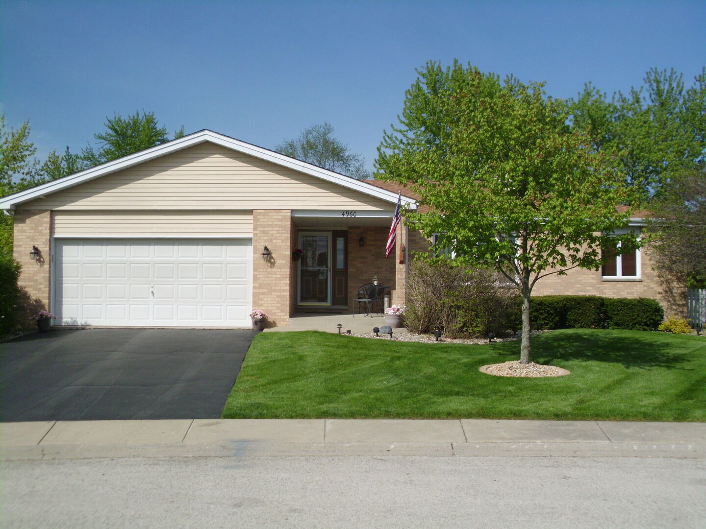 Property Photo:  4960 West Herbert Court  IL 60449 