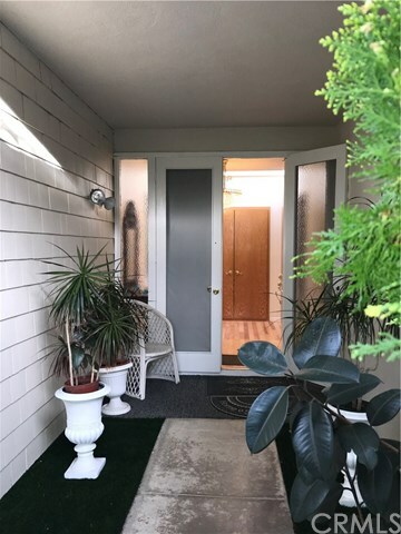 Property Photo:  20 Norton Street  CA 92612 