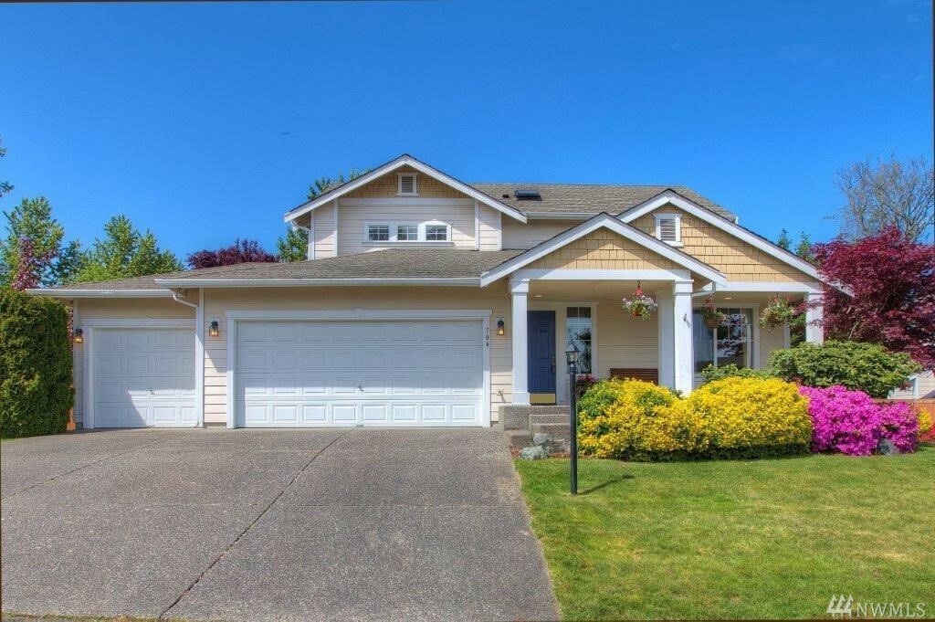 Property Photo:  704 122nd Av Ct E  WA 98372 