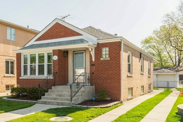 Property Photo:  10441 South Albany Avenue  IL 60655 