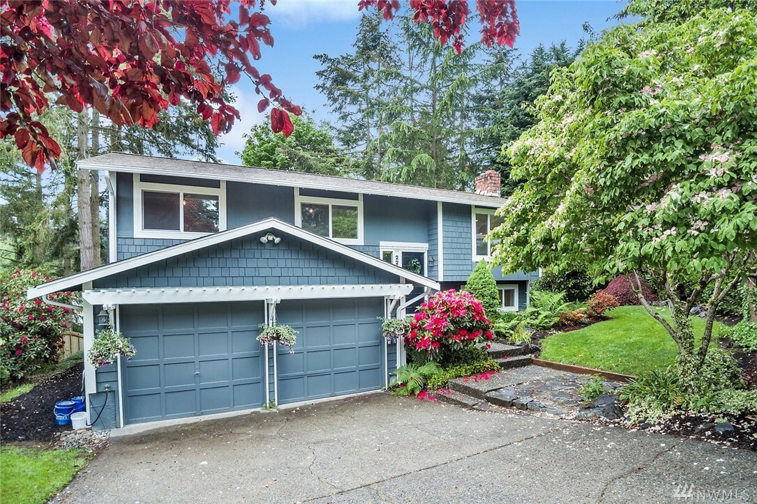 Property Photo: 224 218th Place SW WA 98021