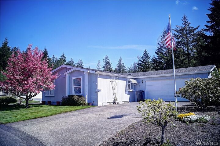 Property Photo: 19 Christmas Tree Lane Lane WA 98584