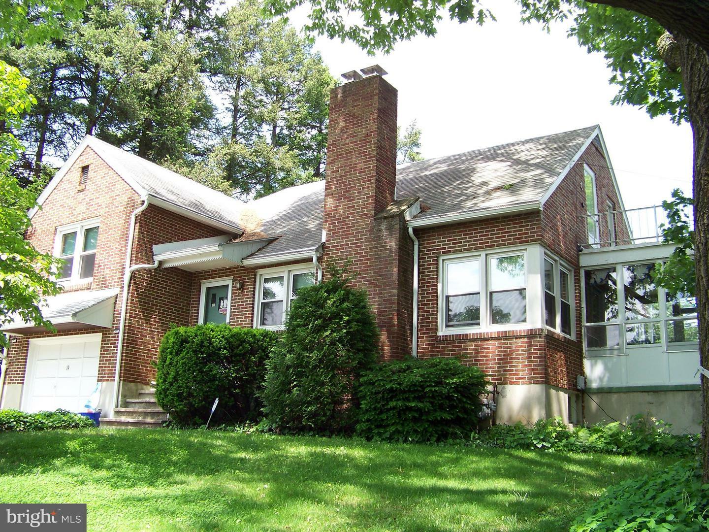 Property Photo: 19 Rosemont Avenue PA 19607