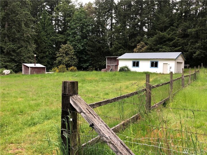 Property Photo:  4110 NE Lincoln Rd  WA 98370 