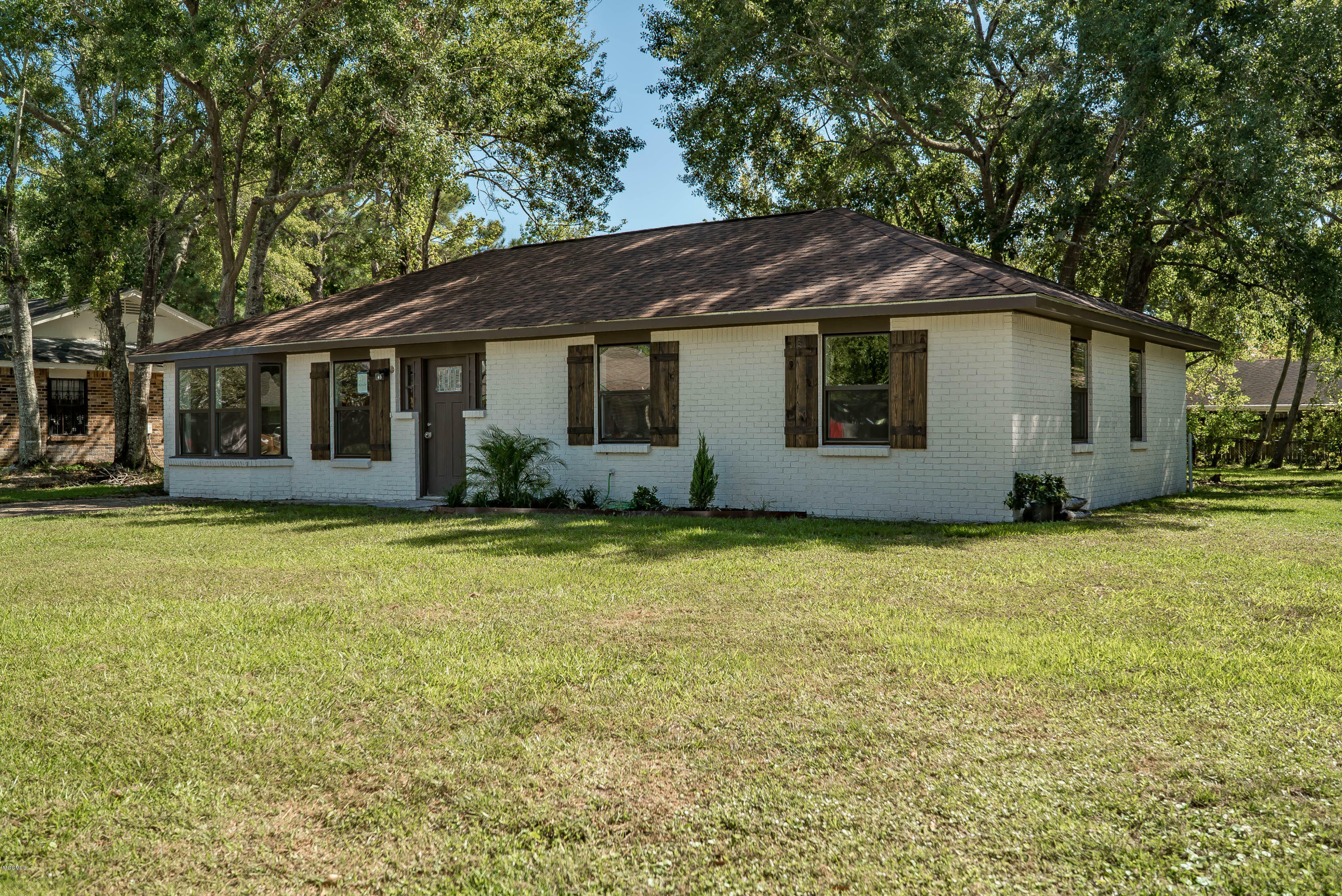 Property Photo:  113 Mary Ellen Drive  MS 39540 