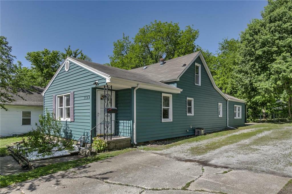 Property Photo:  1122 S Hocker Avenue  MO 64050 