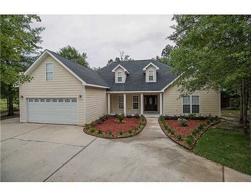 Property Photo:  224 Shady Lane Avenue  MS 39560 