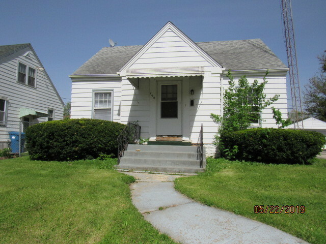 Property Photo:  460 South Nelson Avenue  IL 60901 