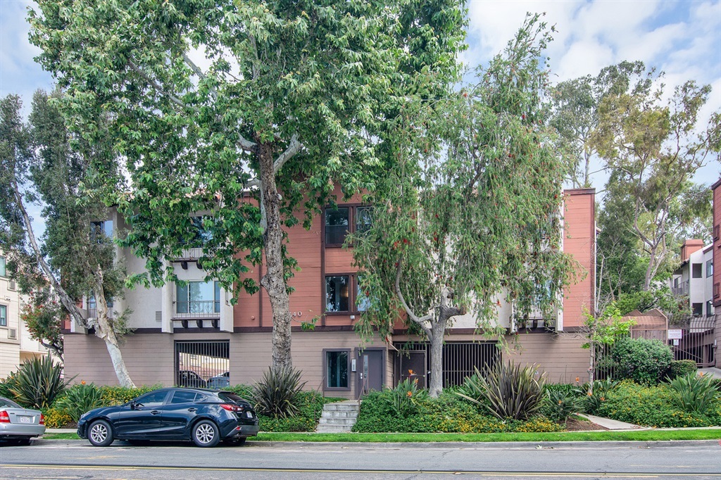 Property Photo: 2940 Broadway 41 CA 92102