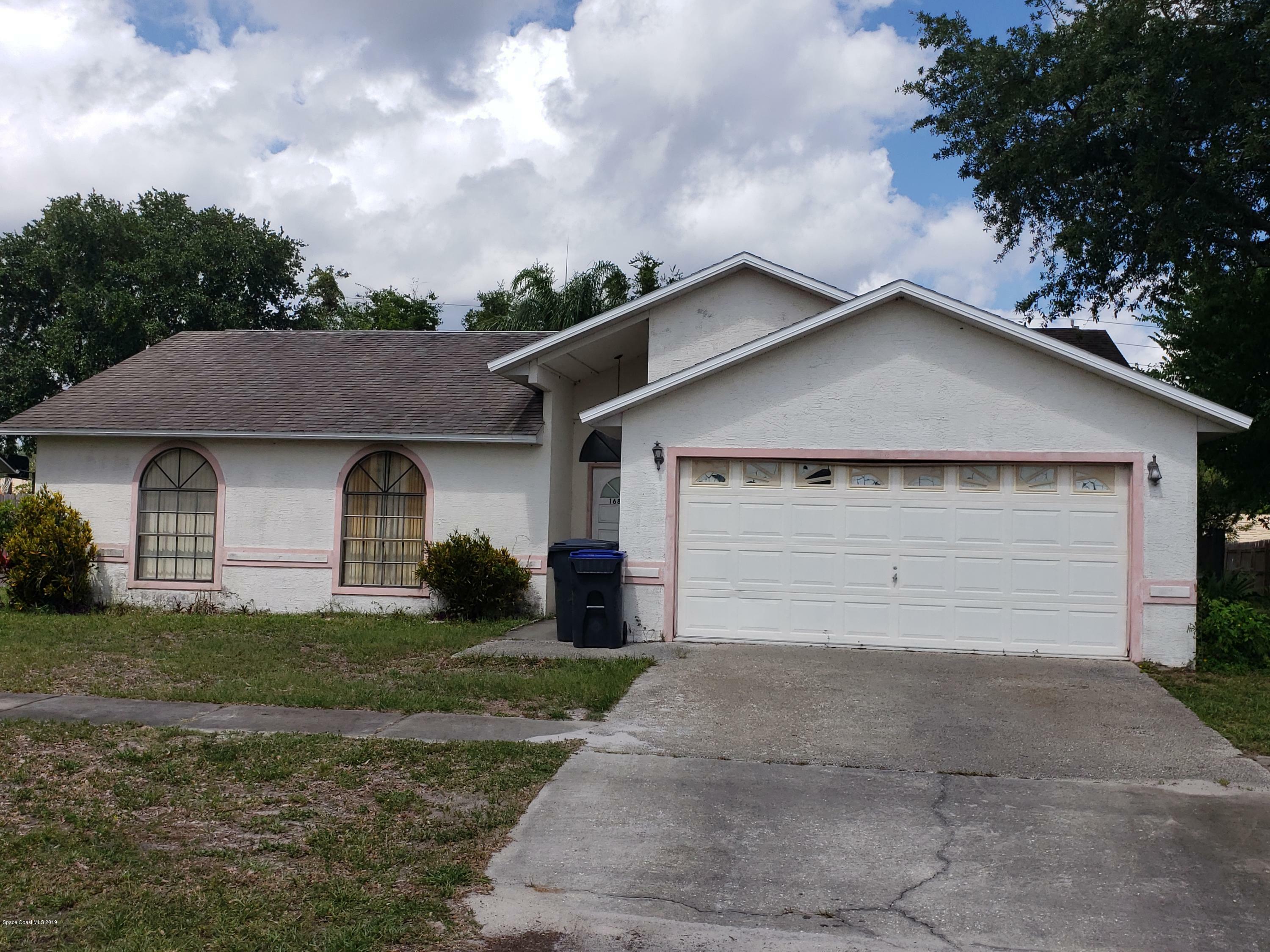 Property Photo:  1686 Fife Court  FL 32796 