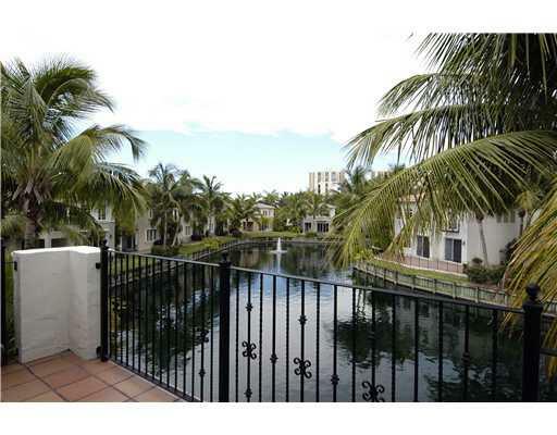 Property Photo: 20822 NE 32 Av FL 33180
