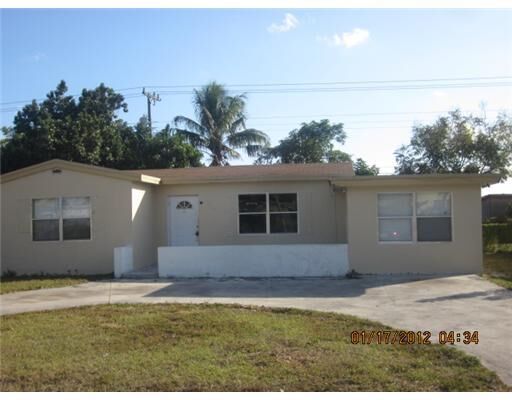 Property Photo:  6430 SW 19th St  FL 33023 