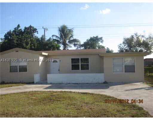 Property Photo: 6430 SW 19th St FL 33023