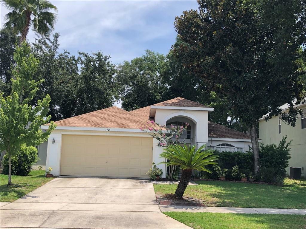 Property Photo: 1905 Pine Bay Drive FL 32746