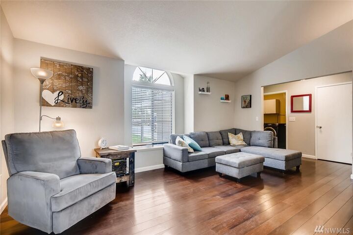 Property Photo:  1717 SW 326th Ct  WA 98023 