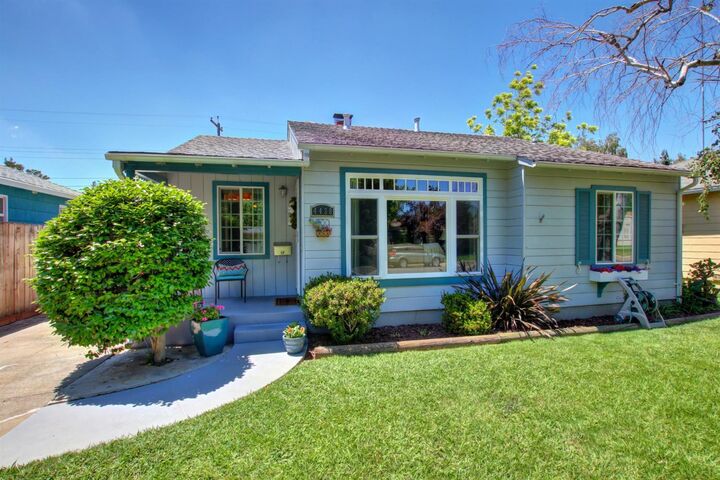 4438 61st Street  Sacramento CA 95820 photo