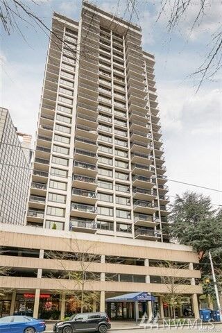 Property Photo:  2100 3rd Ave 1802  WA 98121 