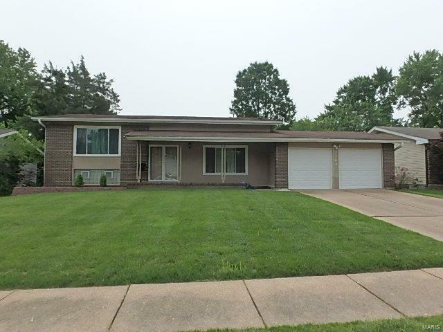 Property Photo:  2368 Urbandale Drive   63031 