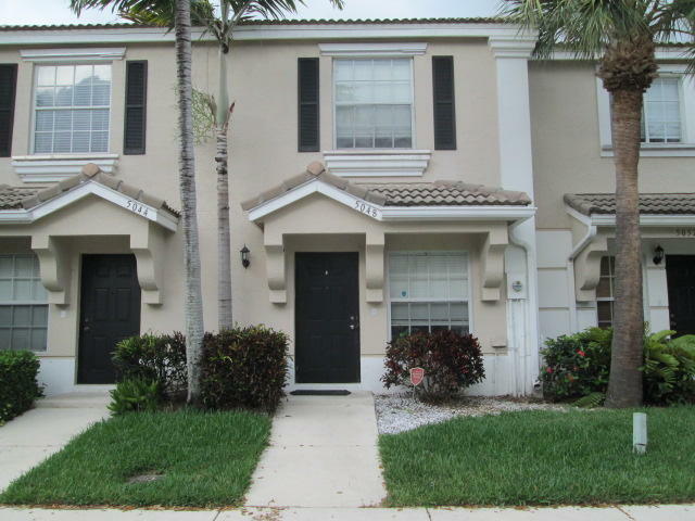 Property Photo:  5048 Palmbrooke Circle  FL 33417 