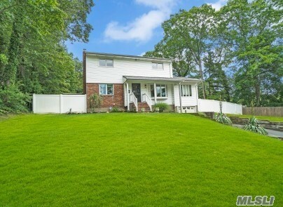 Property Photo:  3 Bethany Drive  NY 11725 