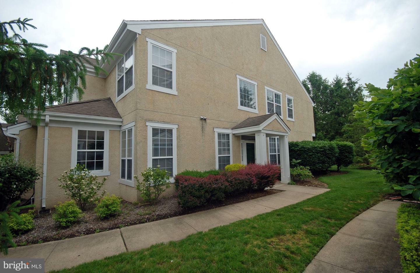 Property Photo:  95 Ashford Drive  NJ 08536 