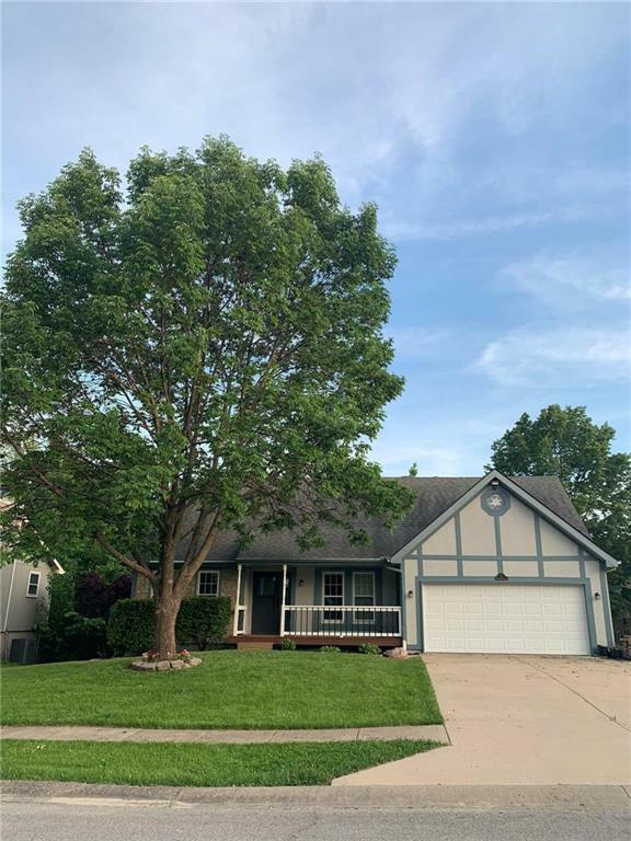 Property Photo: 9 NW 102nd Terrace MO 64155