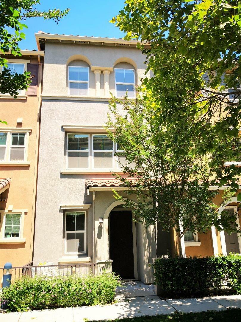 Property Photo: 1540 Avina Circle 6 CA 95054