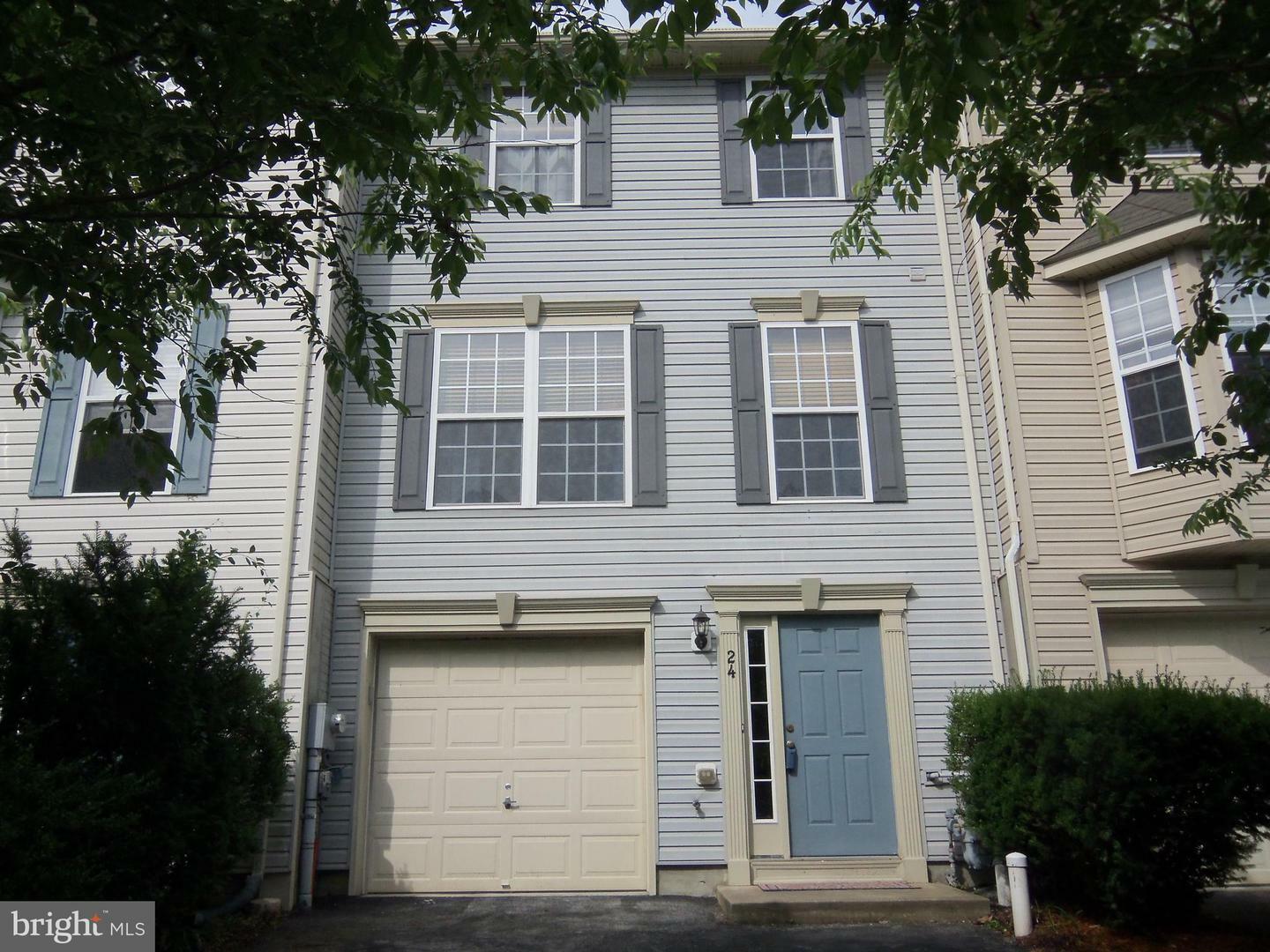 Property Photo:  24 Branford Way  PA 19320 