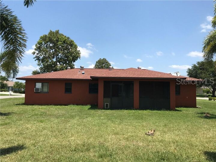 Property Photo:  246 SW 38th Street  FL 33914 