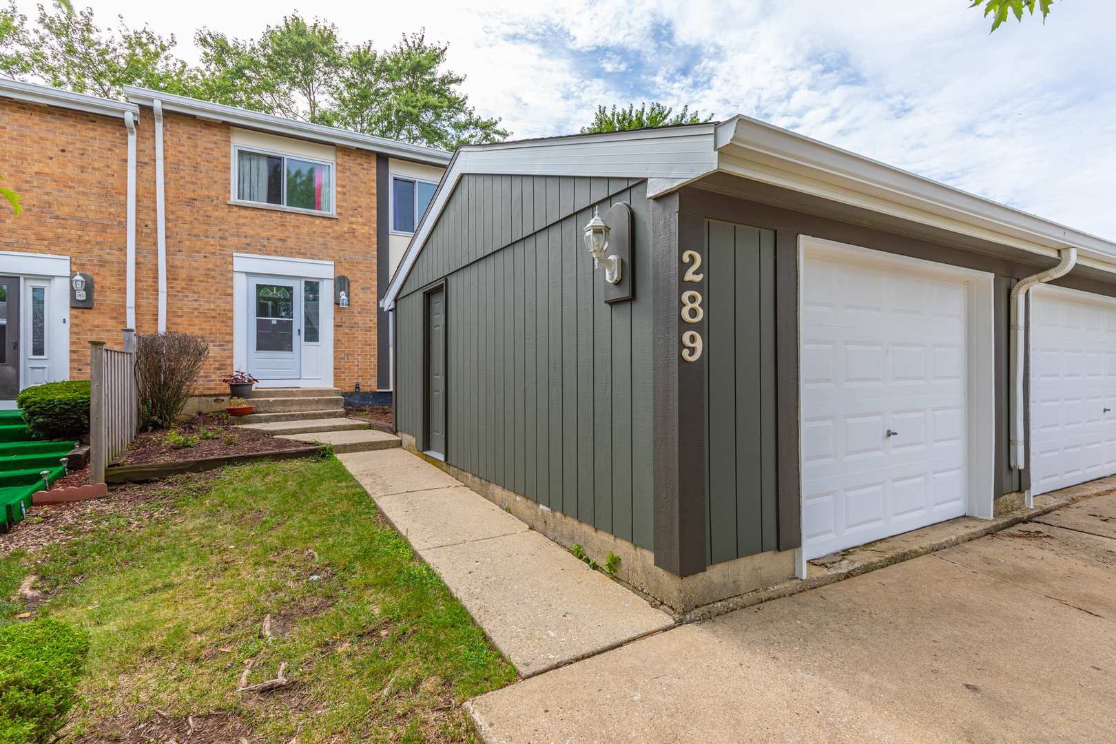 Property Photo:  289 Pueblo Drive  IL 60440 