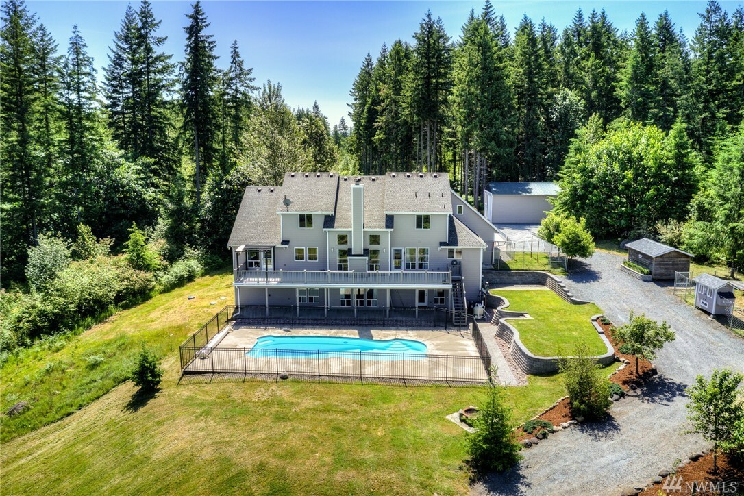 Property Photo: 37804 34th Ave E WA 98580