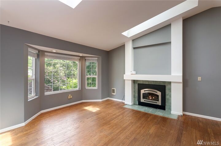 3 bed Bellingham home for sale 211 Polo Park Dr, Bellingham, WA 98229