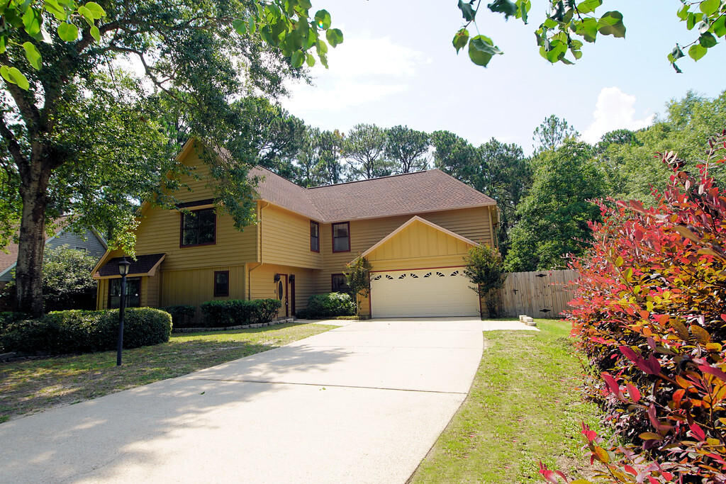 Property Photo: 812 S Turnberry Cove FL 32578