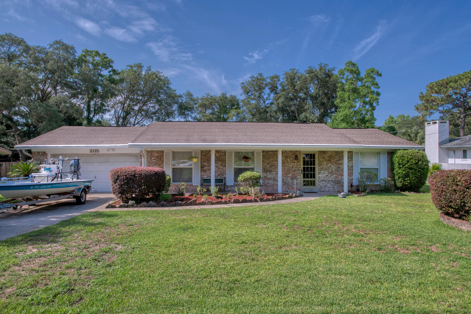 Property Photo:  205 Country Club Road  FL 32579 