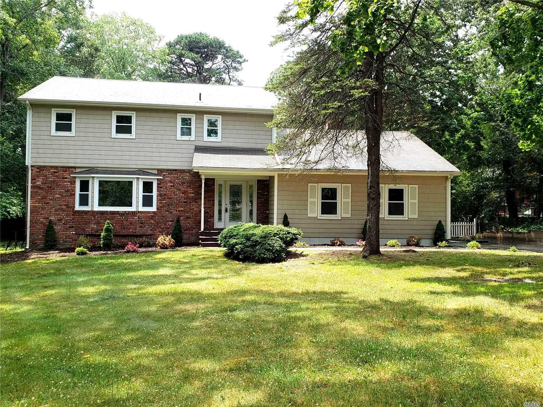 Property Photo:  16 Gateway Drive  NY 11792 